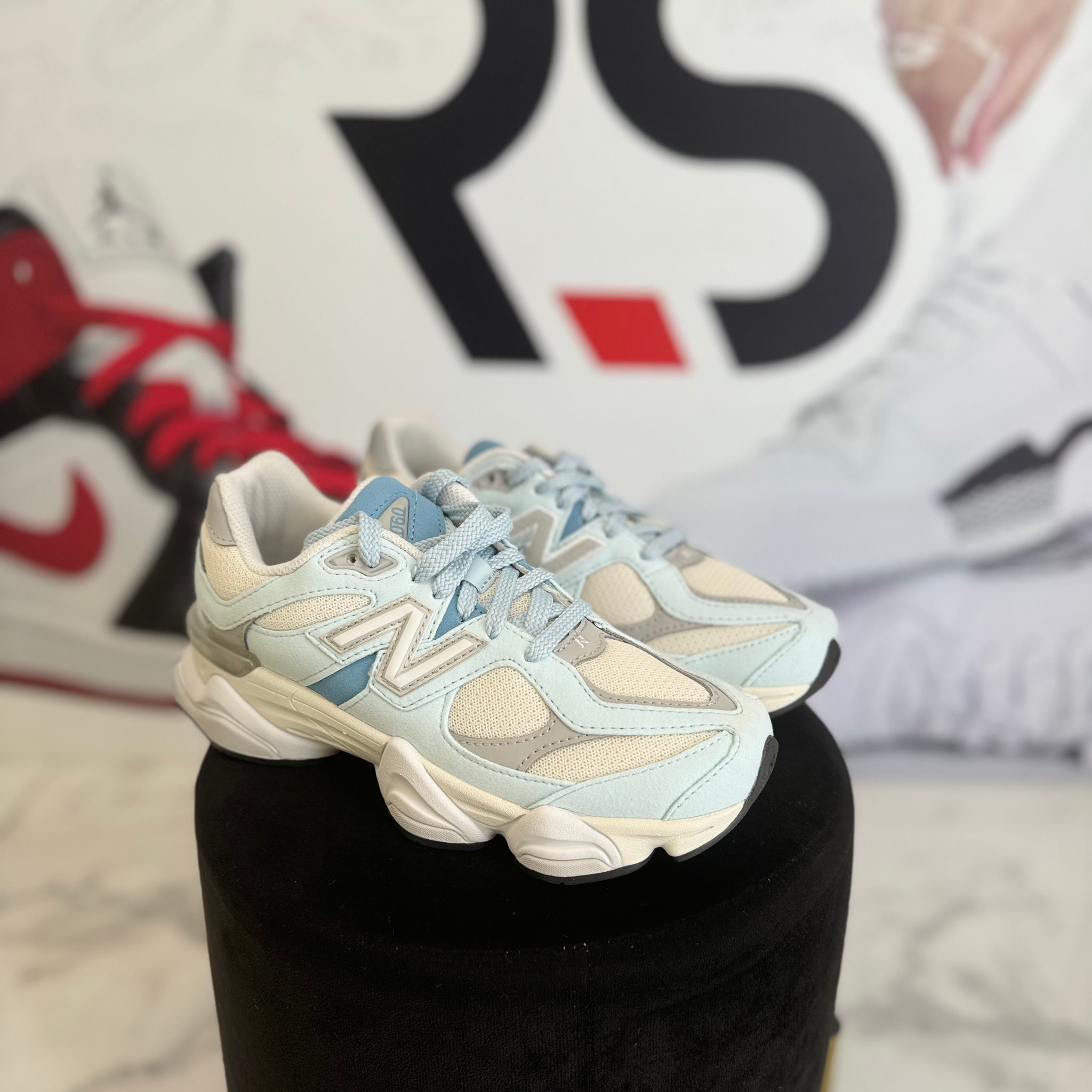 New Balance 9060
