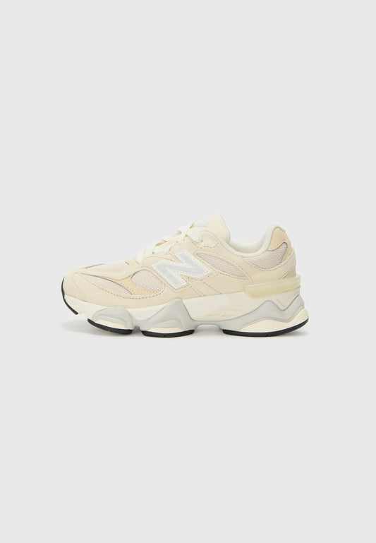 New Balance 9060 Kids Beige