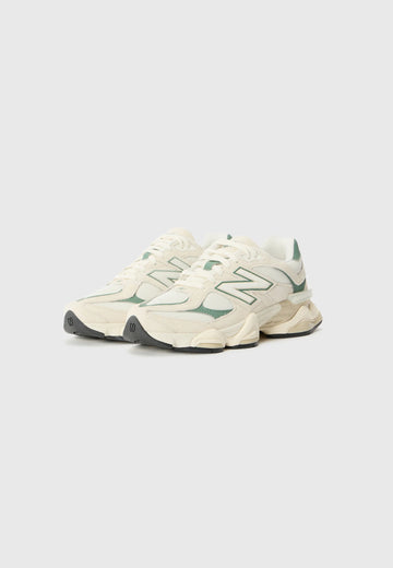 NEW BALANCE 9060 BEIGE