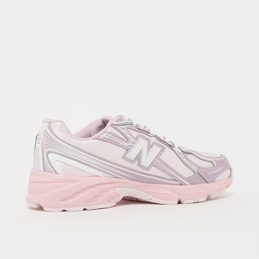 New Balance 740 Pink