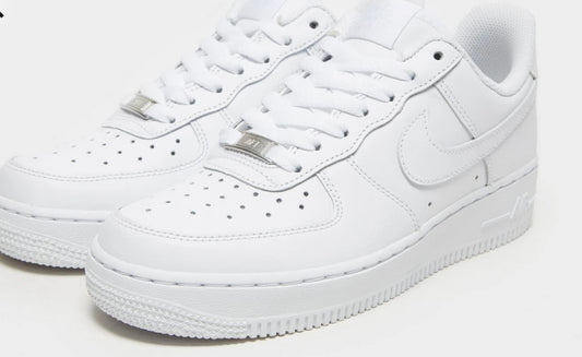 Nike Air Force 1"07 Women"s Shoe